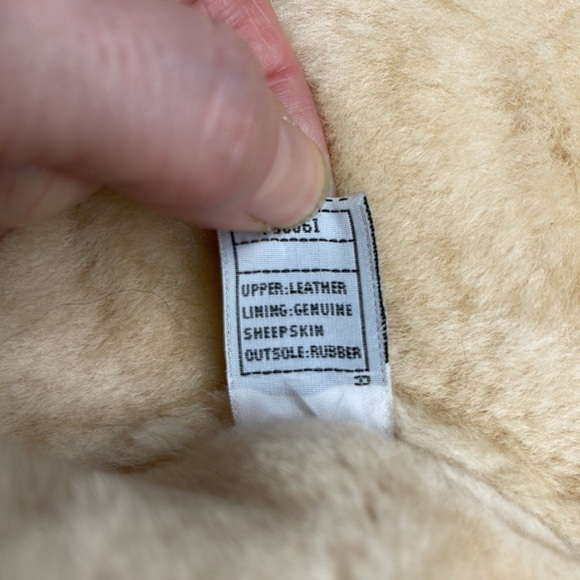 UGG Cargo Pocket 5195 Boots with Buckle Women’s Size 8 - Picture 8 of 10